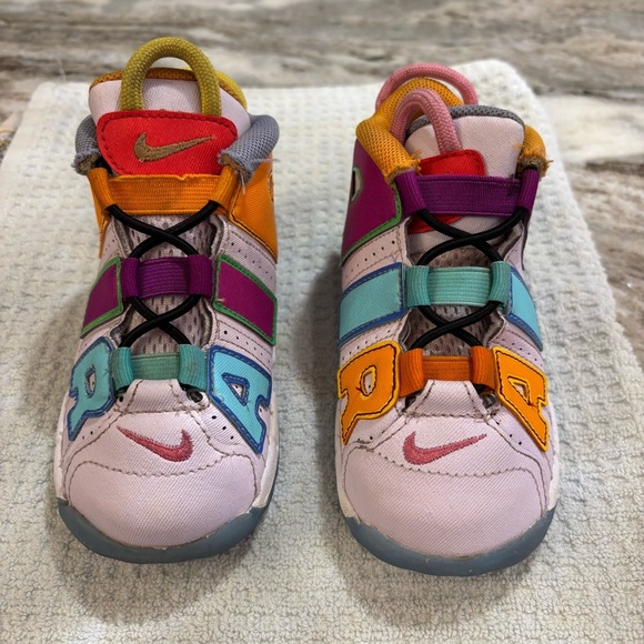 Nike Air More Uptempo Kids Shoes - Picture 2 of 7